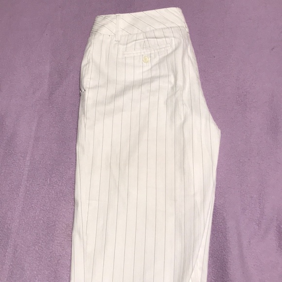 White Pinstripe Capris - Picture 4 of 4